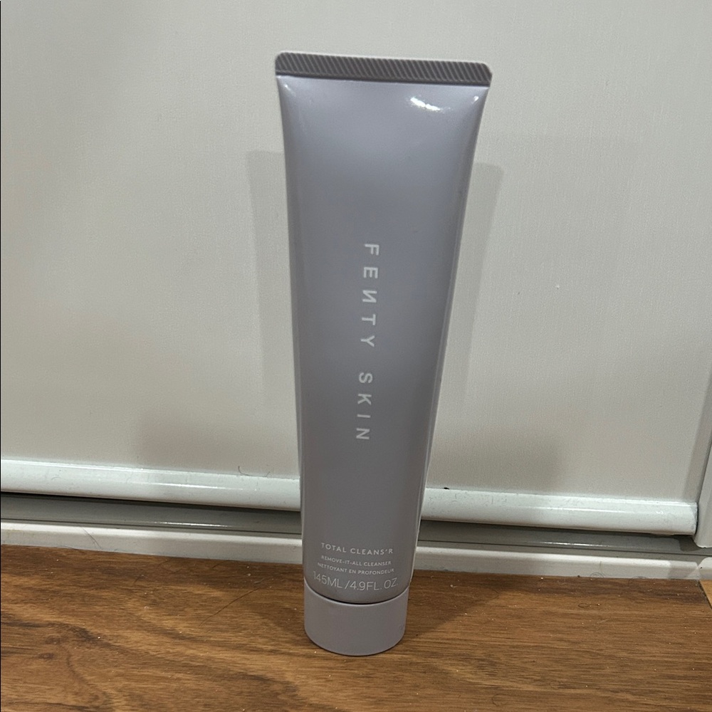 Fenty Skin Kit - Picture 2 of 4